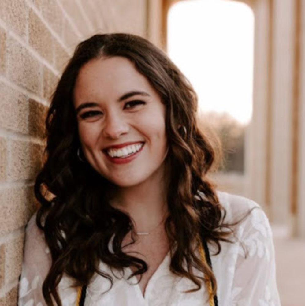 Meet your Posher, Hannah